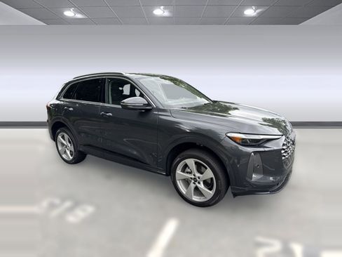 New 2025 Audi Q5 Premium Plus AWD/4WD image 7