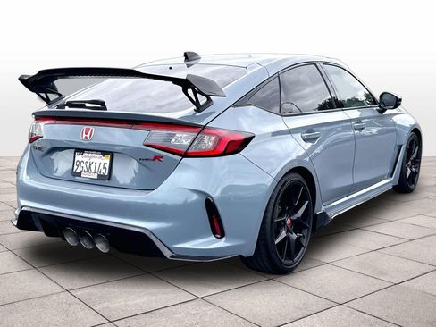 Used 2023 Honda Civic Type R image 9