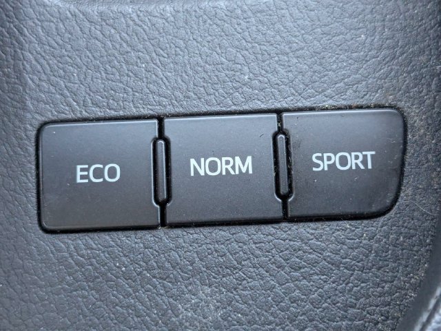 Used 2016 Toyota Avalon Limited w/ Toyota Safety Sense Package FWD image 29