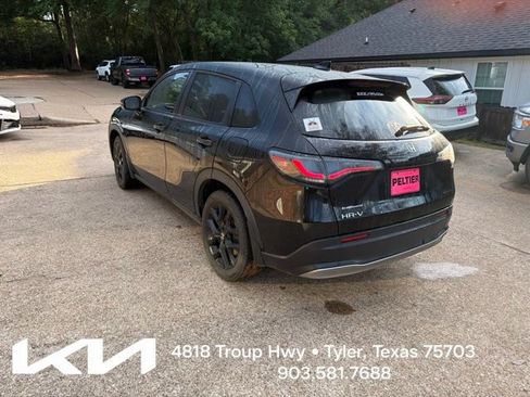 Used 2024 Honda HR-V Sport image 9