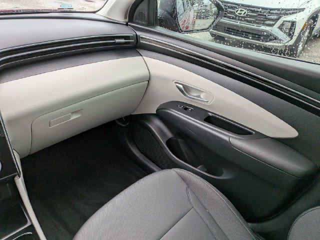 Certified 2024 Hyundai Tucson SE FWD image 19