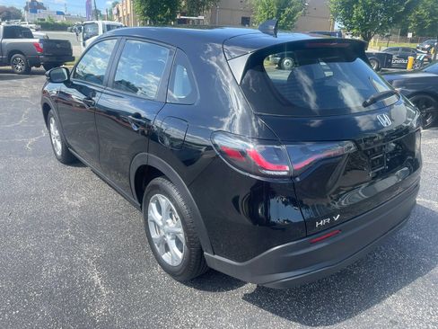 Used 2025 Honda HR-V LX image 7