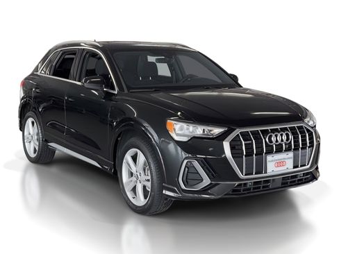 Certified 2022 Audi Q3 2.0T Premium image 7