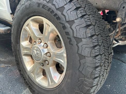 Used 2025 RAM 2500 Big Horn AWD/4WD image 4