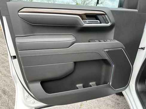 New 2025 Chevrolet Silverado 1500 LT image 22