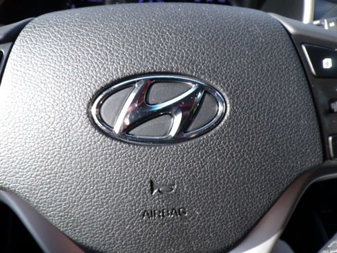 Used 2020 Hyundai Tucson Sport FWD image 33
