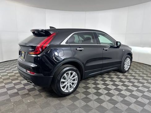Used 2021 Cadillac XT4 Luxury image 3