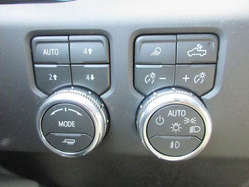 New 2026 GMC Sierra 2500 AT4 AWD/4WD image 17