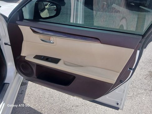 Used 2018 Lexus ES 350 w/ Premier Package FWD image 17