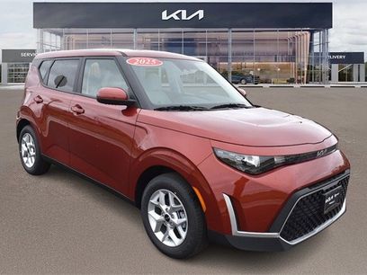 New 2025 Kia Soul LX w/ LX Technology Package