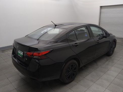 Used 2025 Nissan Versa S FWD image 9