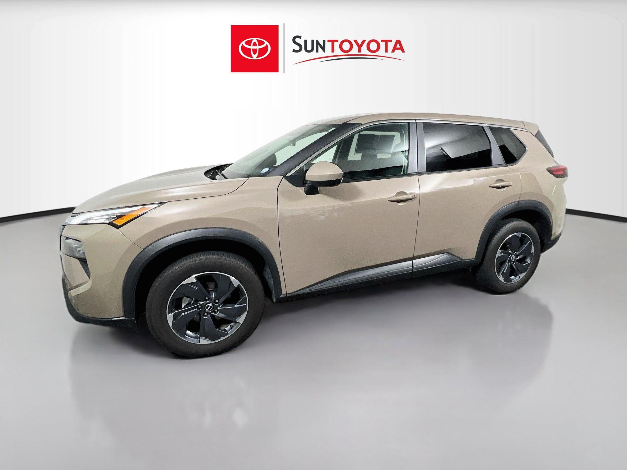 Used 2025 Nissan Rogue SV FWD image 9