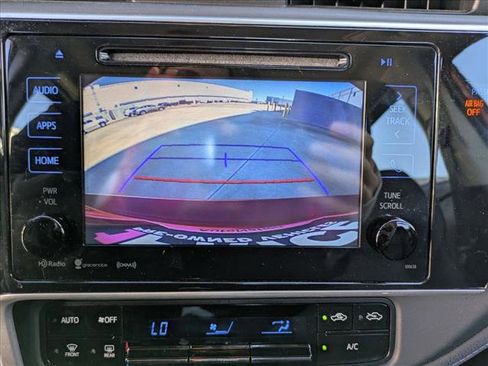 Used 2018 Toyota Corolla SE image 13