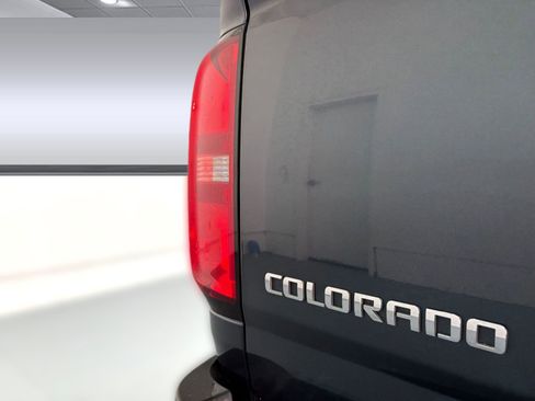 Used 2020 Chevrolet Colorado W/T w/ WT Convenience Package image 11