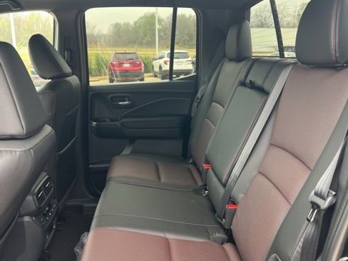 New 2026 Honda Ridgeline Black Edition image 8