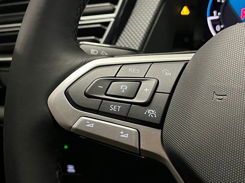 New 2026 Volkswagen Atlas Cross Sport SEL Premium R-Line AWD/4WD image 27