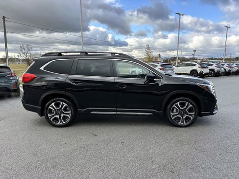 Certified 2025 Subaru Ascent Limited w/ Popular Package #1 image 3