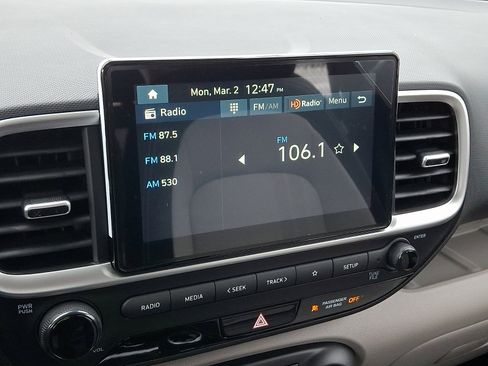 New 2026 Hyundai Venue SEL image 16