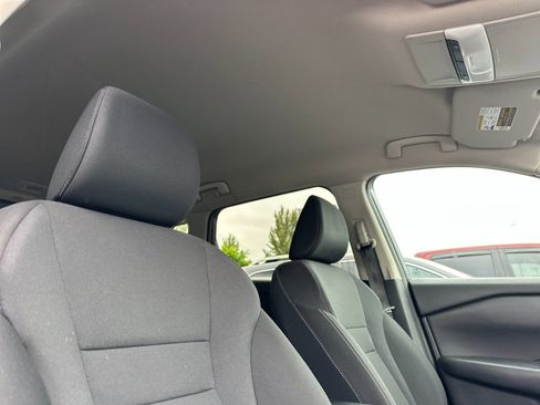 Used 2024 Nissan Rogue S AWD/4WD image 16