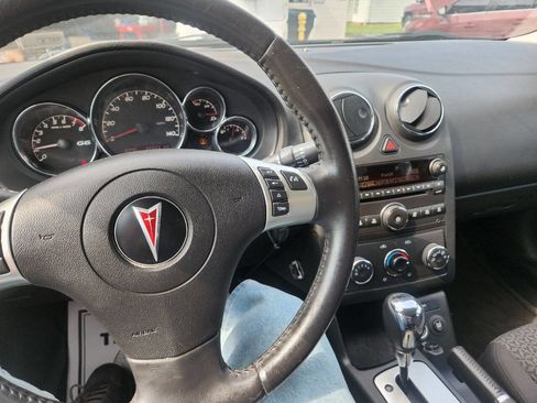 Used 2010 Pontiac G6 Sedan FWD image 14