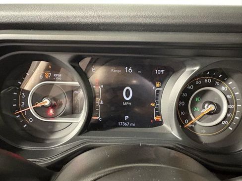 Used 2024 Jeep Gladiator Rubicon w/ Convenience Group AWD/4WD image 32