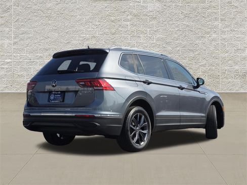Certified 2023 Volkswagen Tiguan SE AWD/4WD image 7