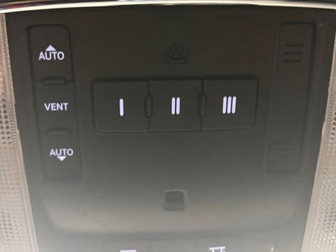 Used 2022 Dodge Charger Scat Pack RWD image 32