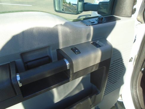 Used 2014 Ford F350 XLT RWD image 13