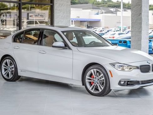 Used 2018 BMW 340i xDrive Sedan AWD/4WD image 4