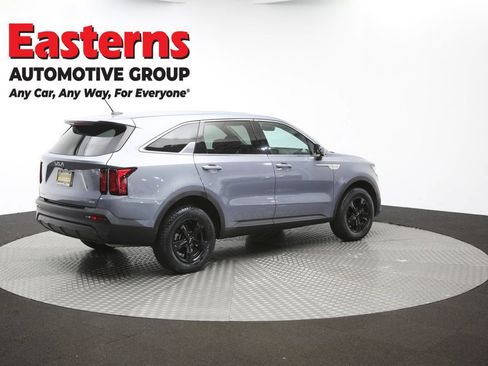 Used 2023 Kia Sorento LX AWD/4WD image 40