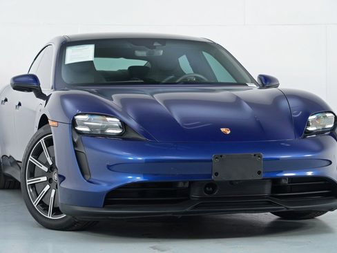 Used 2020 Porsche Taycan 4S w/ Premium Package AWD/4WD image 4