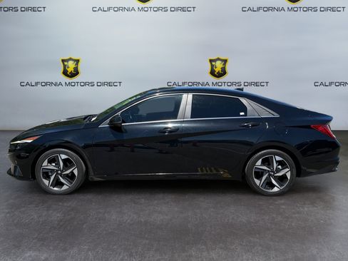 Used 2023 Hyundai Elantra Limited FWD image 2