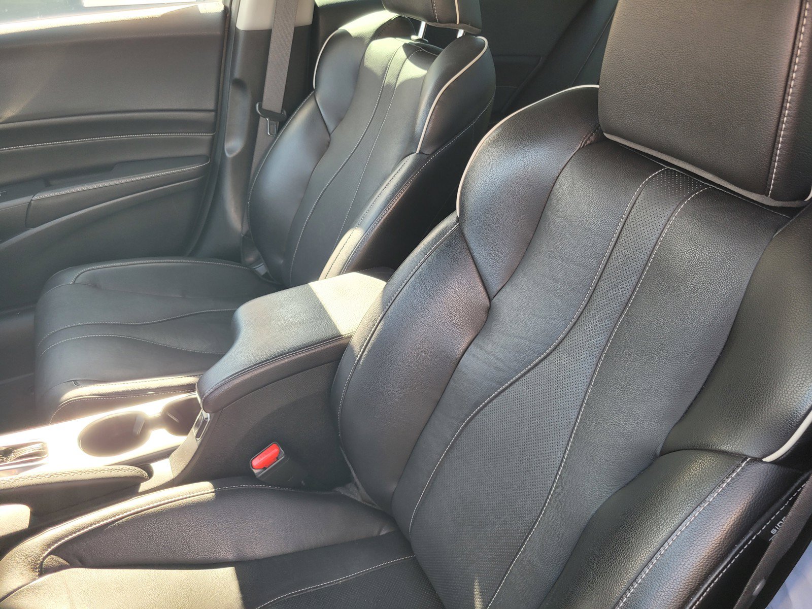 Used 2019 Acura ILX FWD image 9