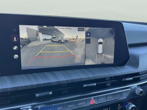 Used 2024 Kia Telluride SX Prestige image 12