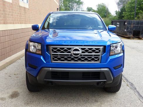Used 2024 Nissan Frontier SV w/ Technology Package AWD/4WD image 5