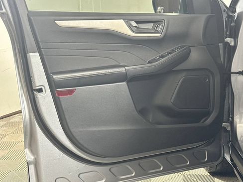 Used 2022 Ford Escape S AWD/4WD image 19