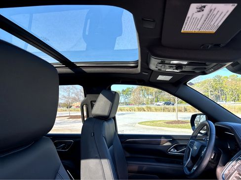 Used 2023 Chevrolet Tahoe LT w/ Luxury Package image 7