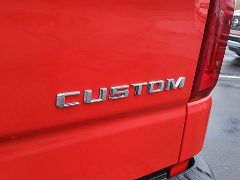 Used 2020 Chevrolet Silverado 1500 Custom w/ Custom Value Package image 7