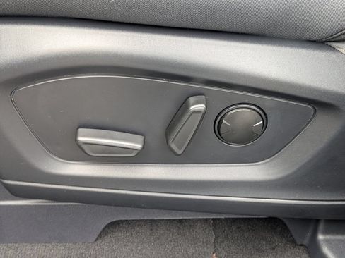 New 2026 Ford Explorer Active RWD image 17