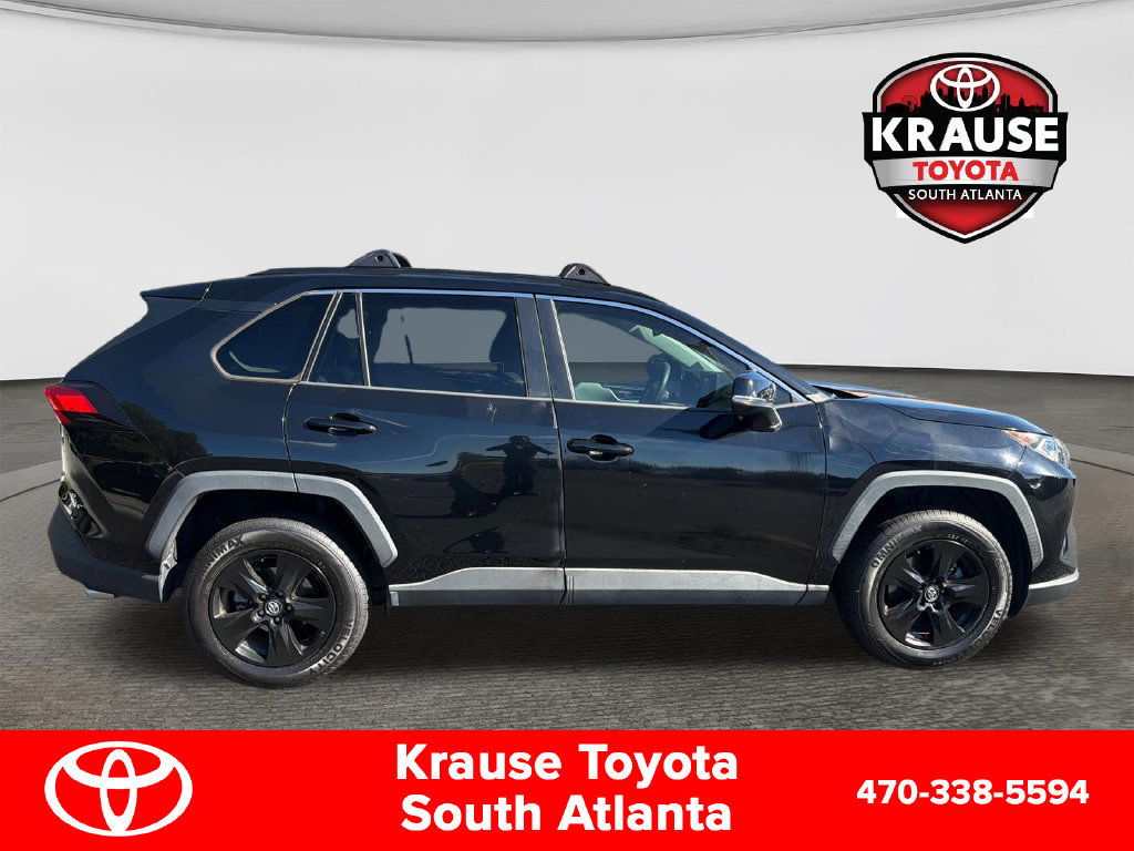 Used 2020 Toyota RAV4 XLE w/ Convenience Package FWD image 9