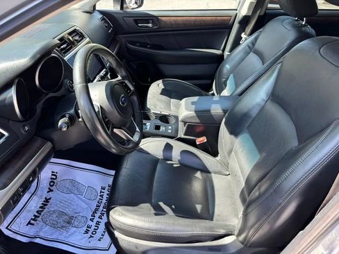 Used 2019 Subaru Outback 2.5i Limited AWD/4WD image 11