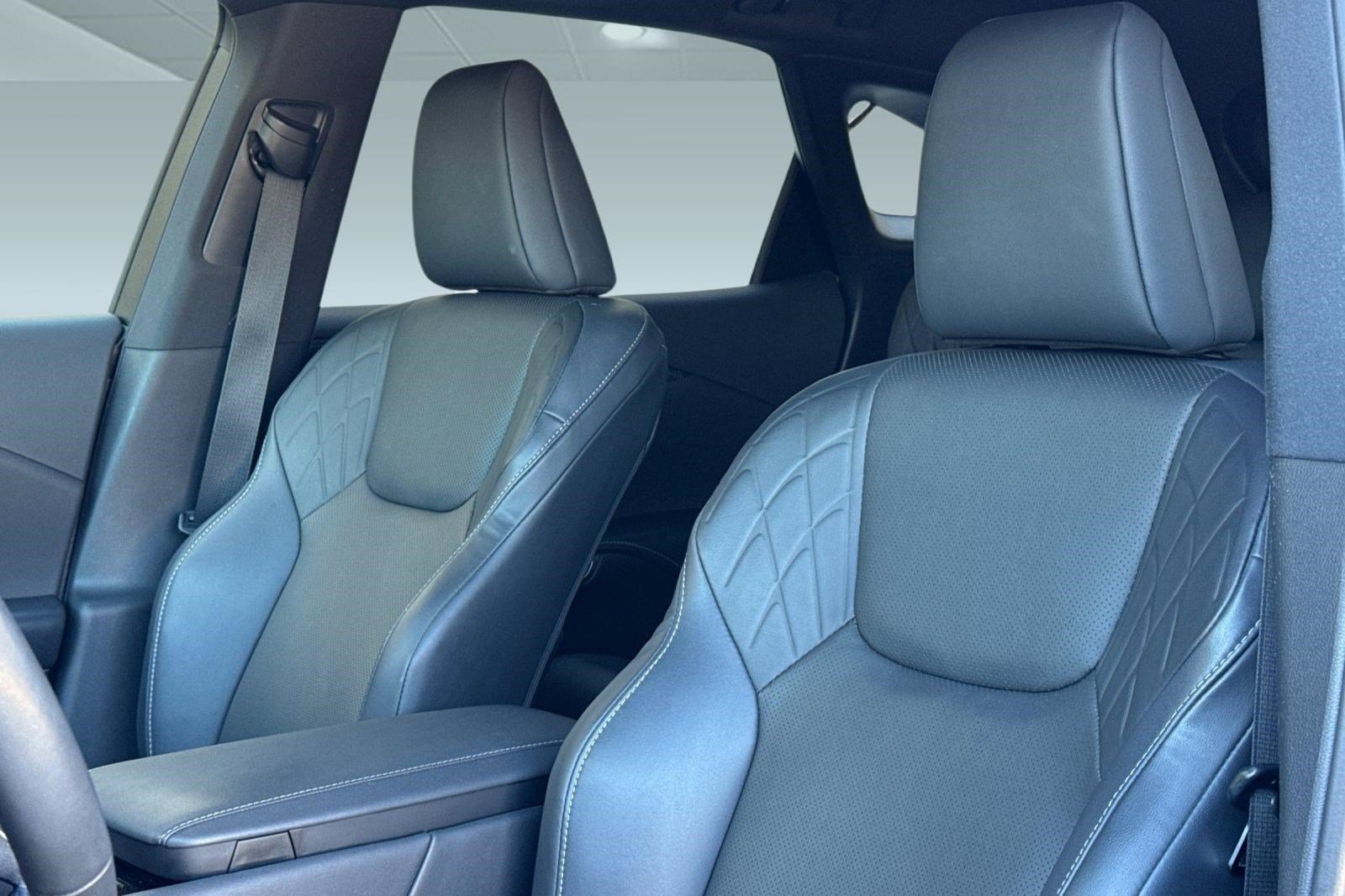 Certified 2024 Lexus RX 350 FWD w/ Technology Package image 28