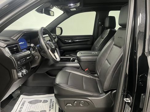 Used 2024 GMC Yukon Denali image 24