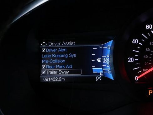 Used 2021 Ford Edge ST image 27