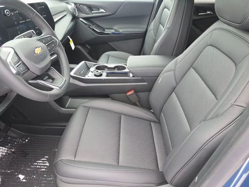 New 2026 Chevrolet Equinox LT w/ Convenience Package II image 28