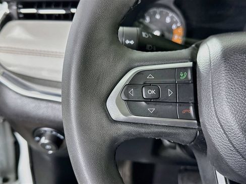 Used 2023 Jeep Compass Limited w/ Sun and Sound Group AWD/4WD image 21
