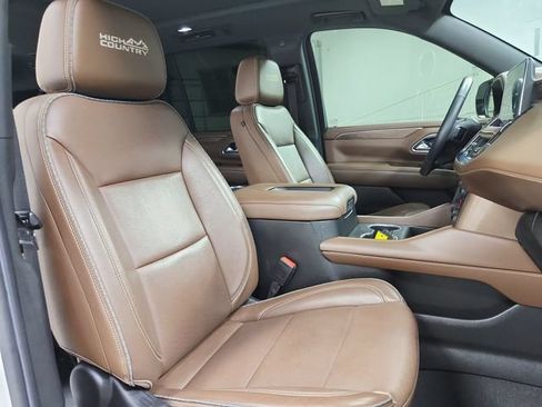 Used 2021 Chevrolet Tahoe High Country RWD image 46