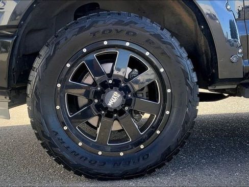 Used 2015 Ford F150 Lariat w/ Equipment Group 502A Luxury image 9