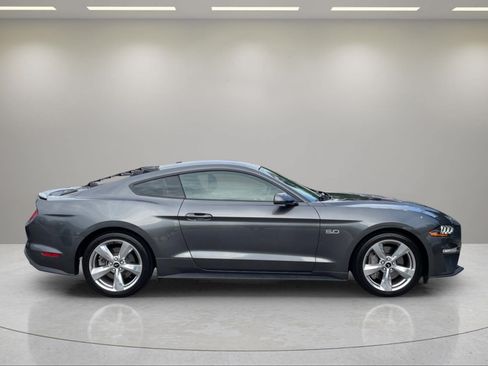 Used 2018 Ford Mustang GT Premium RWD image 6