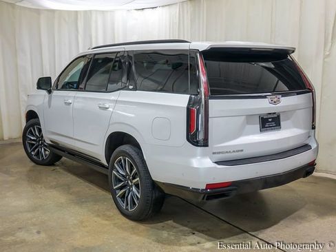 Certified 2021 Cadillac Escalade Sport Platinum w/ Heavy-Duty Trailer Package AWD/4WD image 9